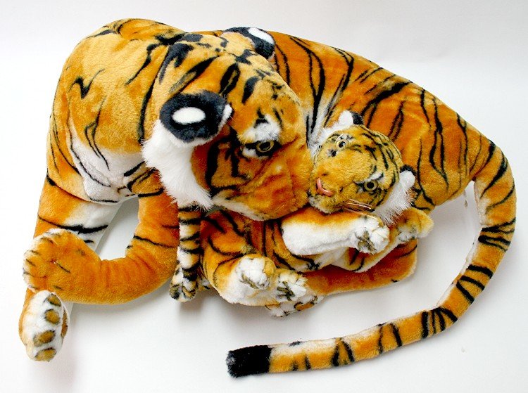 Tygrys Leżący z Młodym - 110cm