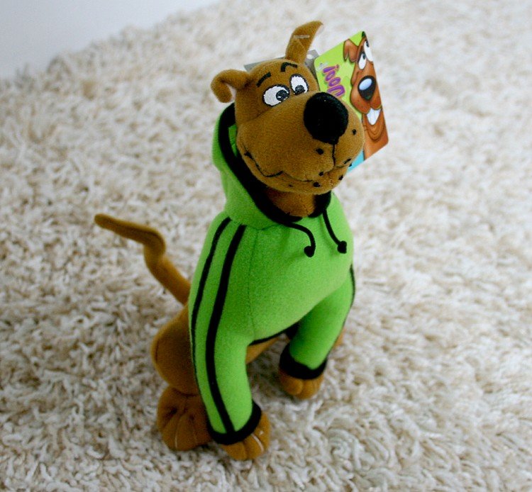 Scooby Doo w zielonym dresie - 20cm