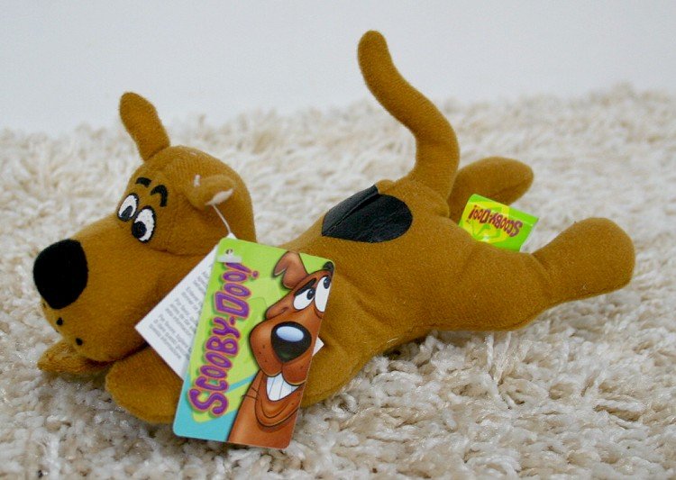Scooby Doo Leżący - 20cm