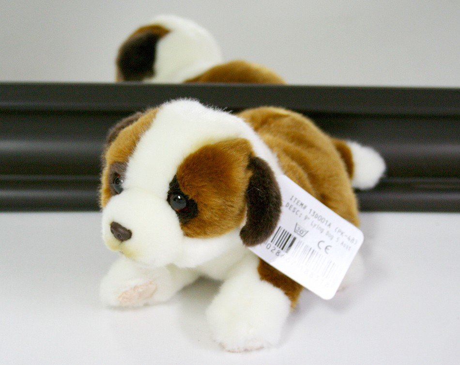 Pies Bernardyn Leżący - 23cm