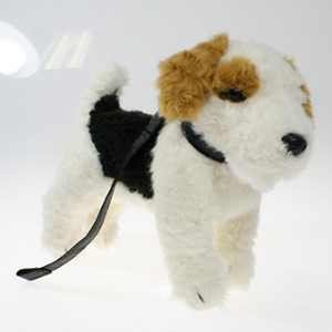 Pies Terrier na smyczy - 27cm Pies Terrier na smyczy - 27cm