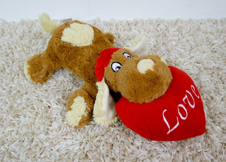 Pies Leżący Serce Love Ciemny - 40cm